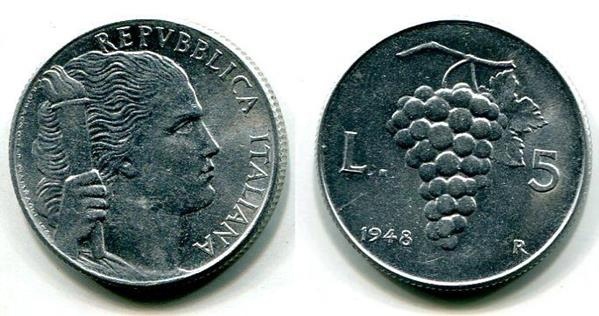 1900 евро. Монеты с виноградом. Древние монеты с виноградом. Абхазские монеты с российским гербом и виноградными лозами.